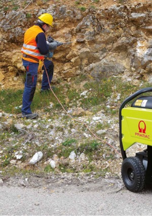 Generatoare de curent pe benzină PRAMAC Lifter E 8000