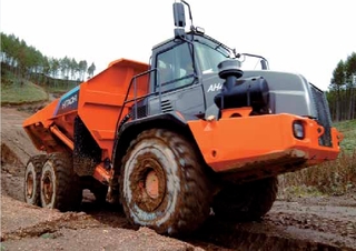 Autobasculante articulate Hitachi AH350D