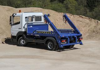 Automacarale cu sisteme de ridicare/încărcare pe platformă Jotha CombiCon 5518 DIN