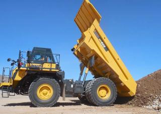Basculante rigide Komatsu HD605-8E0