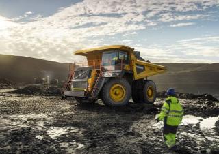 Basculante rigide Volvo R100