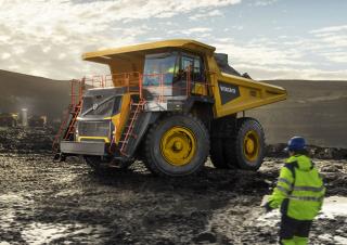 Basculante rigide Volvo R100E