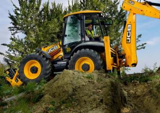 Buldoexcavatoare JCB 4CX SM