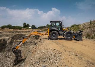 Buldoexcavatoare Case 695SV 