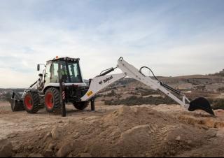 Buldoexcavatoare Bobcat B780