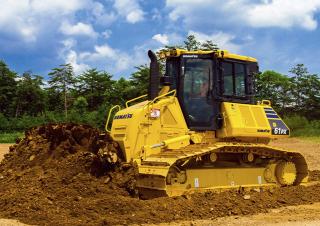 Buldozere pe șenile Komatsu D61EX-24E0