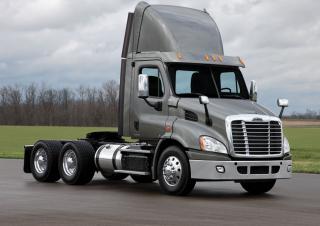 Camioane Capete tractor Freightliner Cascadia 113 60 XT Cummins X15