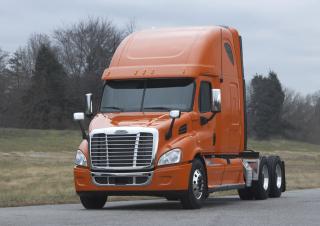 Camioane Capete tractor Freightliner Cascadia 113 72 XT Cummins X15