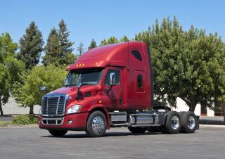 Camioane Capete tractor Freightliner Cascadia 113 Day Cab Cummins X15