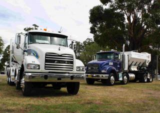 Camioane Capete tractor Mack METRO-LINER Day Cab ISL 350 8x4
