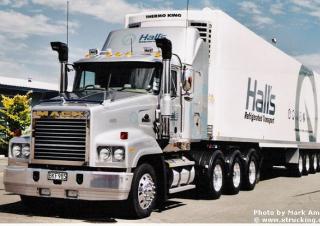 Camioane Capete tractor Mack TRIDENT Day Cab MP8 6x4
