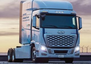 Camioane Capete tractor Hyundai Commercial Vehicles XCIENT Fuel Cell Tractor