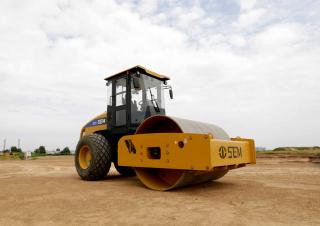 Cilindri Cilindri compactori cu un singur tambur SEM 510