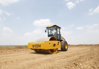 Cilindri Cilindri compactori cu un singur tambur SEM 512