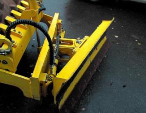 Cilindri Cilindri compactori cu un singur tambur Bomag BW 145 PDH-4