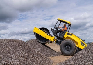 Cilindri Cilindri compactori cu un singur tambur Bomag BW 211 D-5 SL