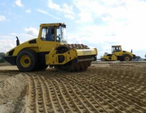 Cilindri Cilindri compactori cu un singur tambur Bomag BW 211 PD-4