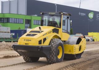 Cilindri Cilindri compactori cu un singur tambur Bomag BW 220 D-5
