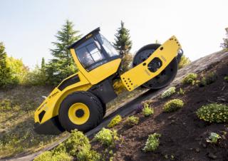 Cilindri Cilindri compactori cu un singur tambur Bomag BW 220 D-5