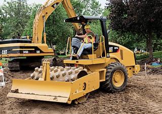 Cilindri Cilindri compactori cu un singur tambur Caterpillar CP44