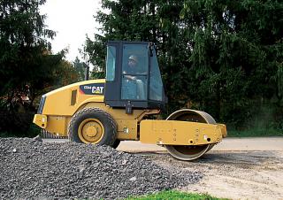 Cilindri Cilindri compactori cu un singur tambur Caterpillar CS44