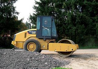 Cilindri Cilindri compactori cu un singur tambur Caterpillar CS44