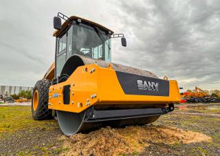 Cilindri Cilindri compactori cu un singur tambur Sany SSR130C