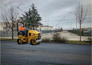 Cilindri Cilindri compactori în tandem Caterpillar CC2.7GC