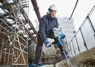 Unelte electrice Ciocane rotative Bosch GBH 12-52 DV