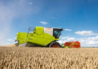 Combine agricole Claas Avero 160