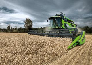 Combine agricole DEUTZ-FAHR C 9205 TS