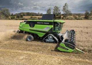 Combine agricole DEUTZ-FAHR C 9206 TSB