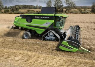 Combine agricole DEUTZ-FAHR C 9306 TS