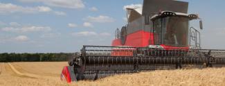 Combine agricole Massey Ferguson Centora 7382