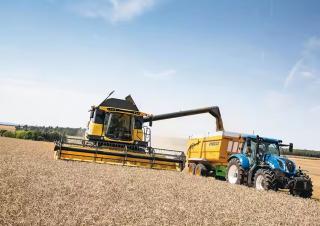 Combine agricole New Holland CH7.70 ST5