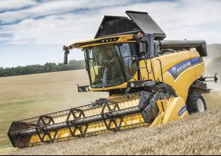 Combine agricole New Holland CX5.90 Laterale