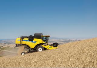 Combine agricole New Holland CX5.90