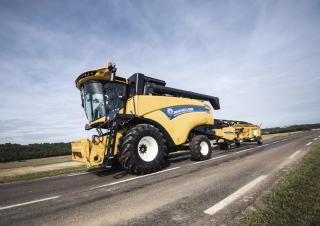 Combine agricole New Holland CX6.80