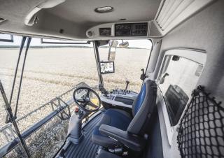 Combine agricole New Holland CX6.80