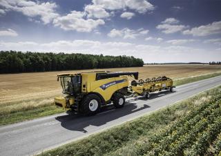 Combine agricole New Holland CX7.80   