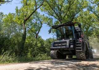 Combine agricole Massey Ferguson Ideal 9 T