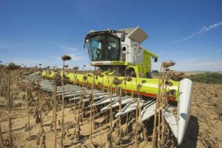 Combine agricole Claas Lexion 670 Montana