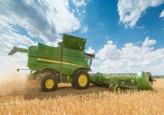 Combine agricole John Deere S790 