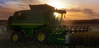 Combine agricole John Deere T 560 HM