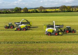 Combine de recoltat furaje 4-WD Claas Jaguar 960