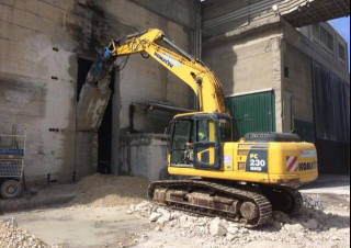 Atașamente Concasoare de beton Hammer FR09