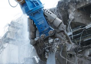 Atașamente Concasoare de beton Okada TS-WB2400V