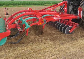 Cultivatoare Kverneland CLC Pro Cut 300