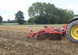 Cultivatoare Kuhn Cultimer L 300 T