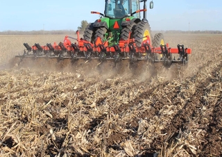 Cultivatoare Kuhn Gladiator 1210M-1238